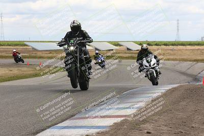 media/Apr-26-2024-TrackDaz (Fri) [[c4b677d280]]/C Group/140pm (Wheelie Bump)/